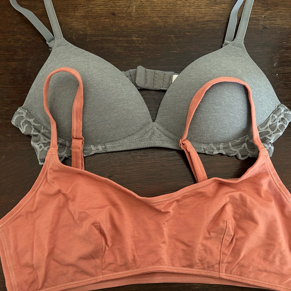 Lot of 2 34B Medium: Parade Bralette & So Intimates padded bra